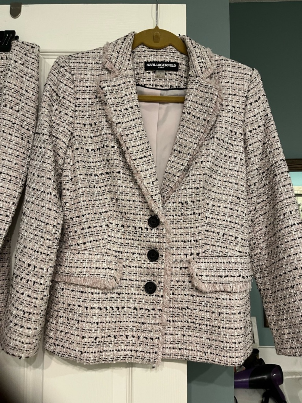 Karl Lagerfeld Light Pink Tweed Blazer Jacket and skirt